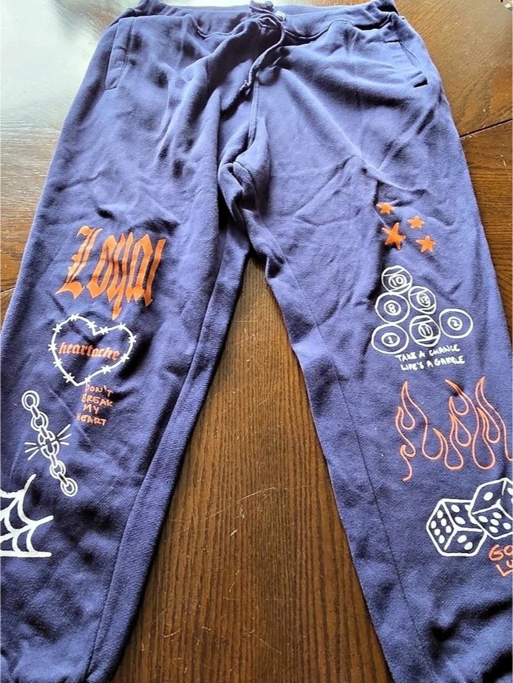 Graphic Sweatpants in Purple